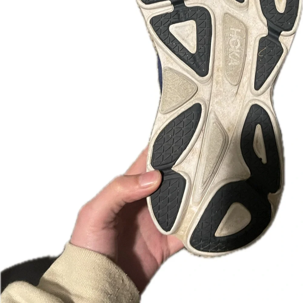Hoka Bondi 8 - Picture 3 of 3